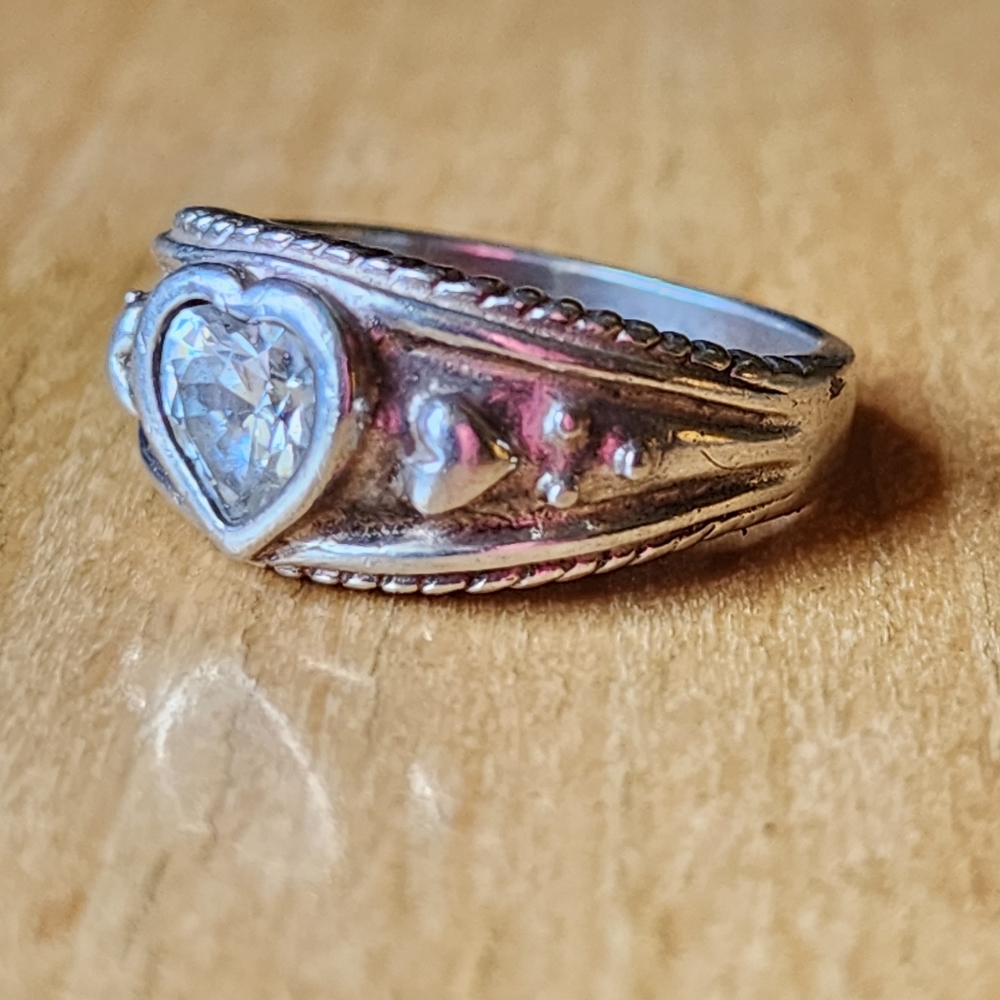 Sterling silver heart ring with stone size 9.5 engagement promise wedding ring - Picture 3 of 6